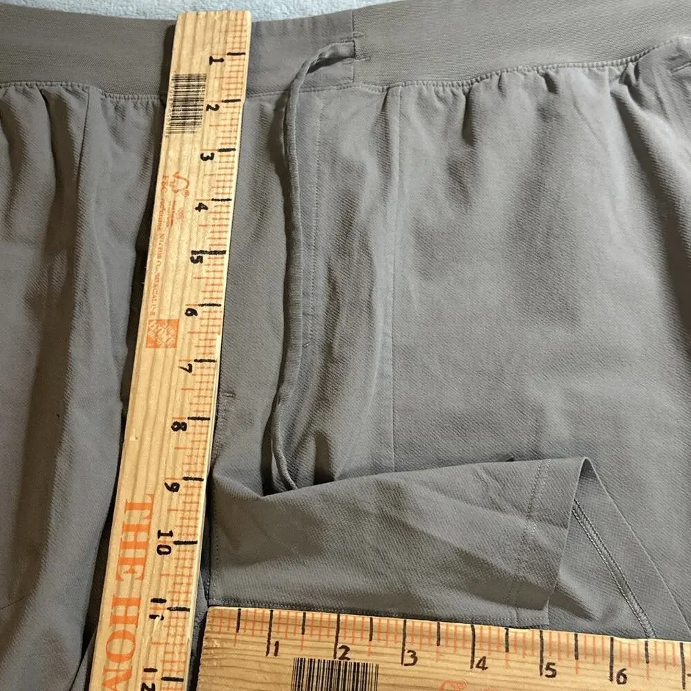 Lululemon LTT Shorts Mens 2XL License to Train Performance Gray Gym Yoga L98